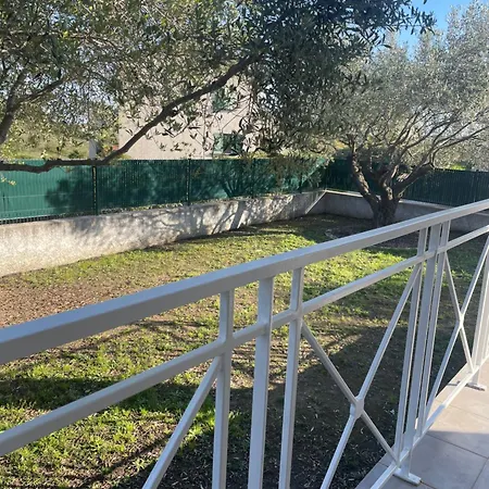 Holiday home Les Oliviers